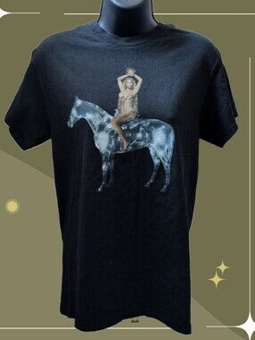 ✨ Black Beyoncé Renaissance World Tour graphic t-shirt Pose 1 Size S